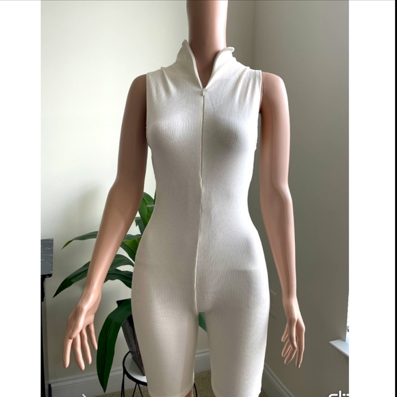 Ivory Ribbed Romper - Picture 2 of 2